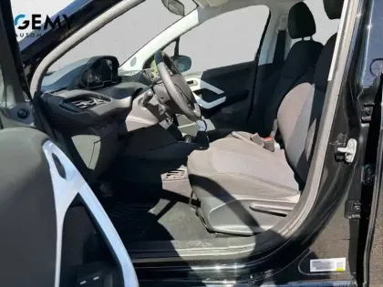 Photo 8 Peugeot 208  PureTech 68ch BVM5