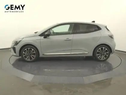 Photo 18 Renault Clio  E-Tech full hybrid 145 ch GSR2