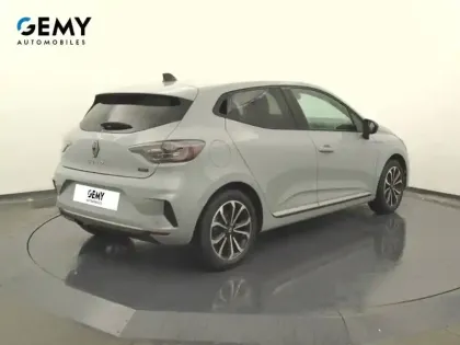 Photo 17 Renault Clio  E-Tech full hybrid 145 ch GSR2