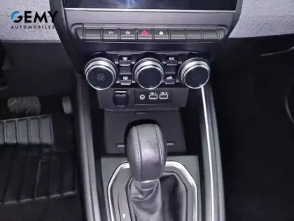 Photo 13 Renault Clio  E-Tech full hybrid 145 ch GSR2