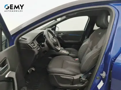 Photo 8 Renault Captur  E-Tech full hybrid 145 ch