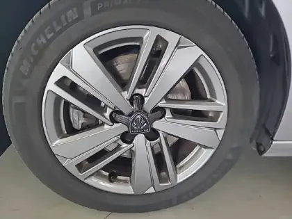 Photo 15 Peugeot 308  SW BlueHDi 130ch S&S EAT8