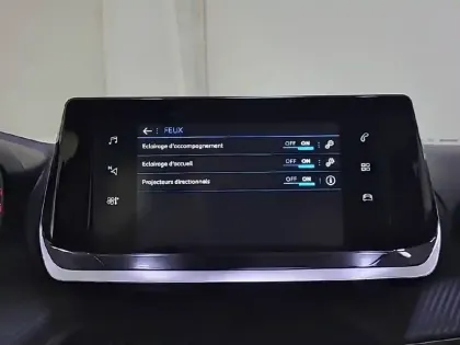 Photo 42 Peugeot 2008  PureTech 130 S&S BVM6