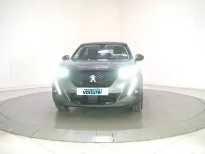 Photo 21 Peugeot 2008  PureTech 130 S&S BVM6