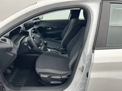 Photo 10 Peugeot 208  PureTech 75 S&S BVM5