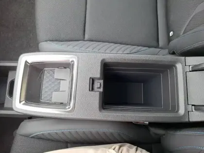 Photo 28 Renault Megane  E-Tech 220 ch autonomie confort