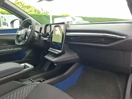 Photo 11 Renault Megane  E-Tech 220 ch autonomie confort