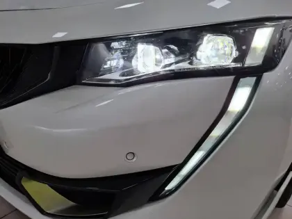 Photo 28 Peugeot 508  SW Hybrid4 360 e-EAT8 Peugeot Sport Engineered