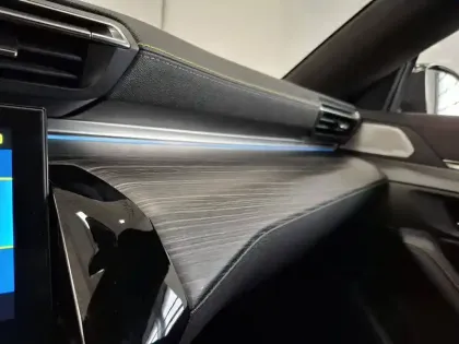 Photo 23 Peugeot 508  SW Hybrid4 360 e-EAT8 Peugeot Sport Engineered
