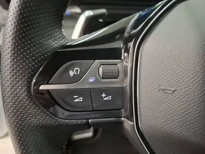 Photo 18 Peugeot 508  SW Hybrid4 360 e-EAT8 Peugeot Sport Engineered