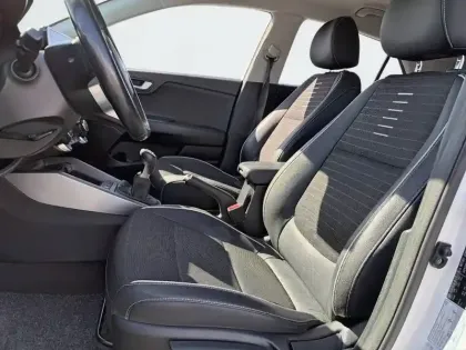 Photo 10 Kia Rio  1.0 T-GDi 100 ch MHEV iBVM6