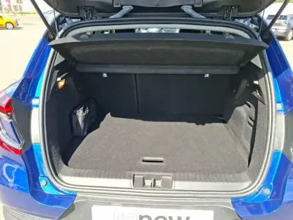 Photo 23 Renault Captur  E-Tech full hybrid 145