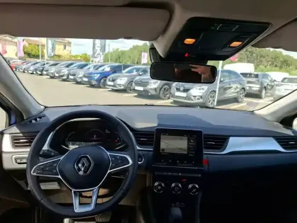 Photo 10 Renault Captur  E-Tech full hybrid 145