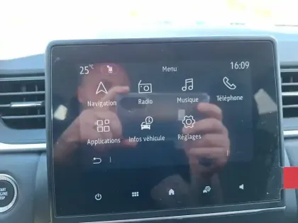Photo 36 Renault Captur  E-Tech full hybrid 145