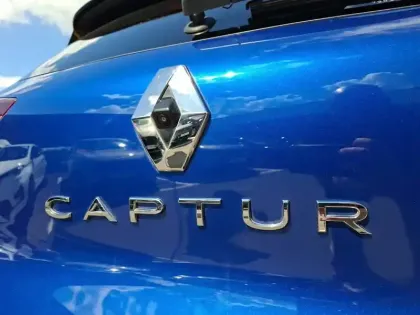 Photo 22 Renault Captur  E-Tech full hybrid 145