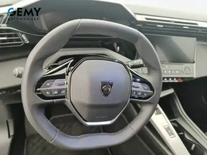 Photo 41 Peugeot 308  PHEV 180 e-EAT8