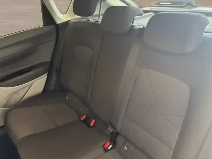Photo 12 Hyundai Bayon  1.0 T-GDi 100 Hybrid 48V