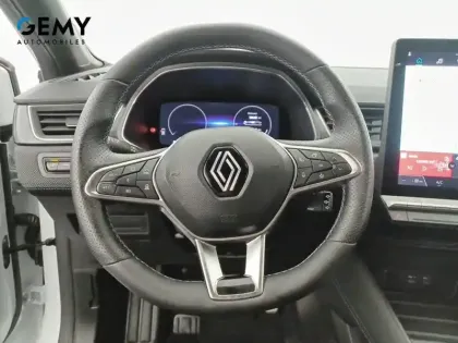 Photo 12 Renault Captur  E-Tech full hybrid 145 ch