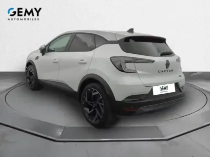 Photo 6 Renault Captur  E-Tech full hybrid 145 ch