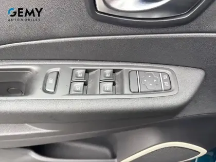 Photo 12 Renault Captur  dCi 90 EDC