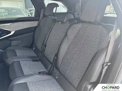 Photo 18 Peugeot 5008  Hybrid 136 e-DCS6