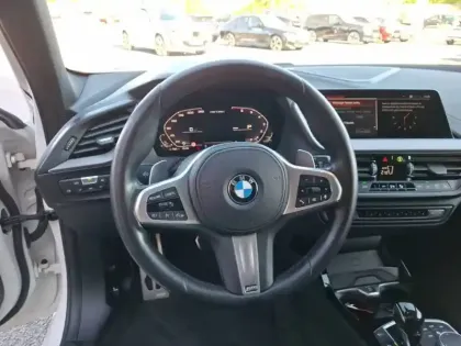 Photo 5 BMW Serie 1 M135i xDrive 306 ch BVA8