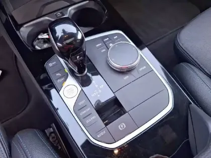 Photo 11 BMW Serie 1 M135i xDrive 306 ch BVA8