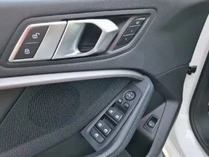Photo 17 BMW Serie 1 M135i xDrive 306 ch BVA8