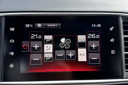 Photo 15 Peugeot 308  1.2 PureTech 130ch S&S EAT6