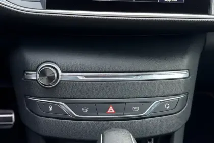 Photo 17 Peugeot 308  1.2 PureTech 130ch S&S EAT6