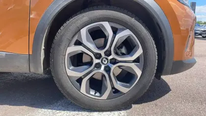 Photo 11 Renault Captur  E-Tech 145 - 21