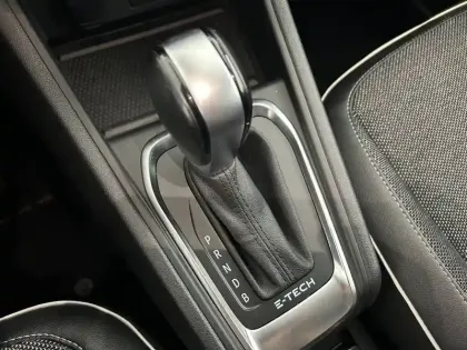 Photo 38 Renault Captur  E-Tech 145 - 21