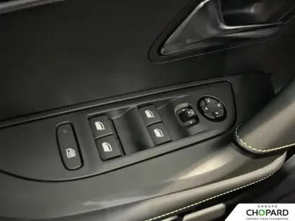 Photo 25 Peugeot 2008  Hybrid 145 e-DCS6