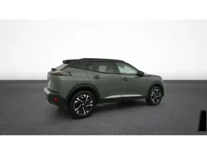 Photo 8 Peugeot 2008  PureTech 130 S&S EAT8
