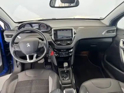 Photo 12 Peugeot 2008  PureTech 130ch S&S EAT6