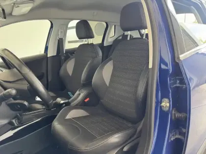 Photo 31 Peugeot 2008  PureTech 130ch S&S EAT6