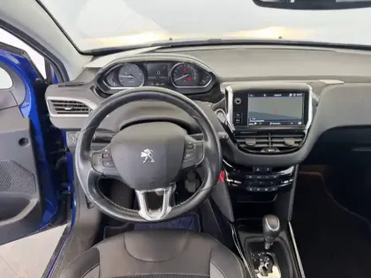 Photo 13 Peugeot 2008  PureTech 130ch S&S EAT6