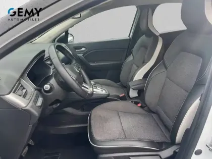 Photo 8 Renault Captur  E-Tech Plug-in 160