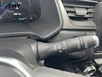 Photo 16 Renault Captur  E-Tech Plug-in 160