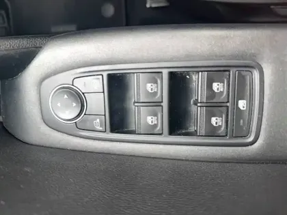 Photo 42 Renault Captur  TCe 100 GPL - 21