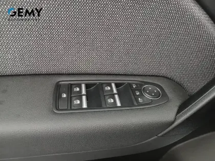 Photo 15 Renault Symbioz  E-Tech full hybrid 145