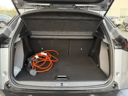 Photo 5 Peugeot 2008  Electrique 54 kWh 156 ch
