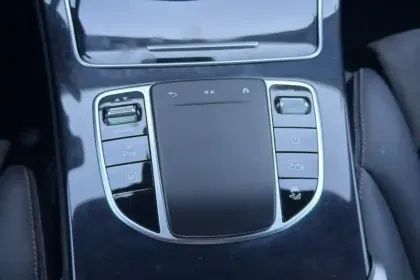 Photo 24 Mercedes GLC  300 de 9G-Tronic 4Matic