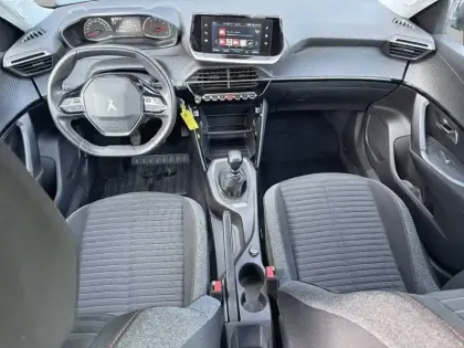 Photo 7 Peugeot 2008  PureTech 100 S&S BVM6