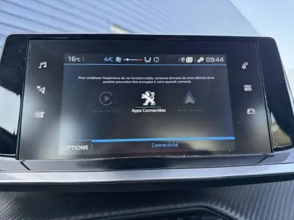 Photo 20 Peugeot 2008  PureTech 100 S&S BVM6