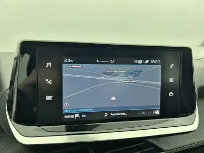 Photo 43 Peugeot 2008  PureTech 100 S&S BVM6