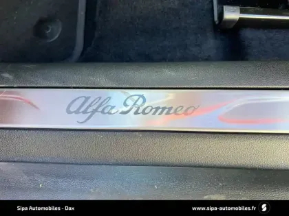 Photo 5 Alfa Romeo Junior  Elettrica 156 ch