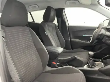 Photo 26 Peugeot 2008  BlueHDi 110 S&S BVM6