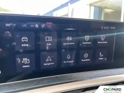 Photo 27 Peugeot 5008  Hybrid 145 ch e-DCS6