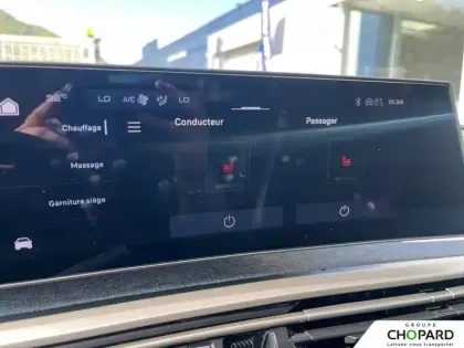 Photo 28 Peugeot 5008  Hybrid 145 ch e-DCS6